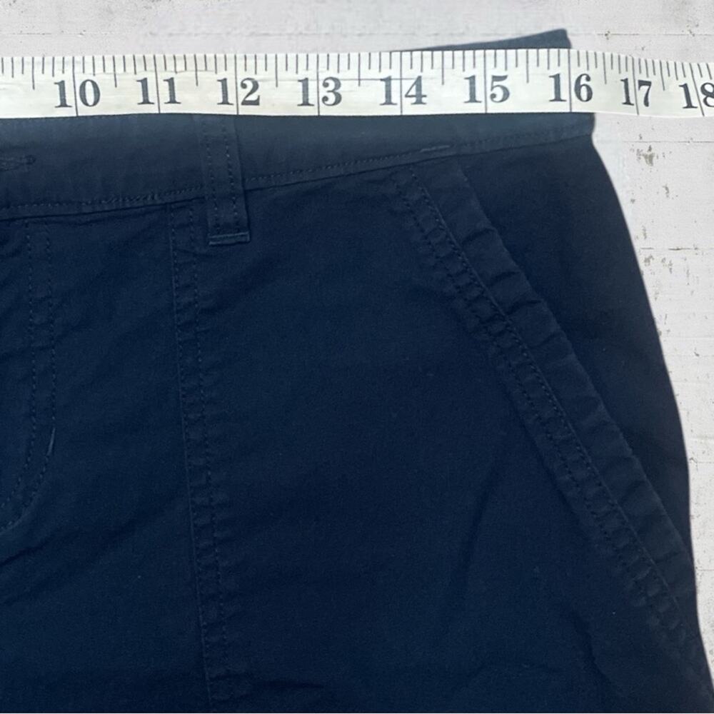 Patagonia Women's Stretch All-Wear Shorts 8” Navy Outdoor Hiking Gorpcore Size 8 - Picture 4 of 10